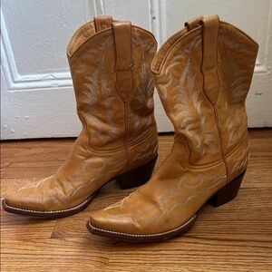 The Old Gringo Classic Western Cowboy boots - Vintage Tan leather - size 8.5